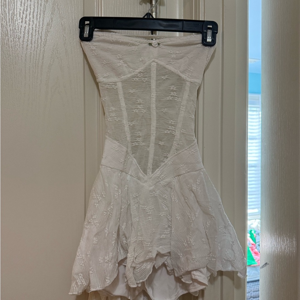 White club dress